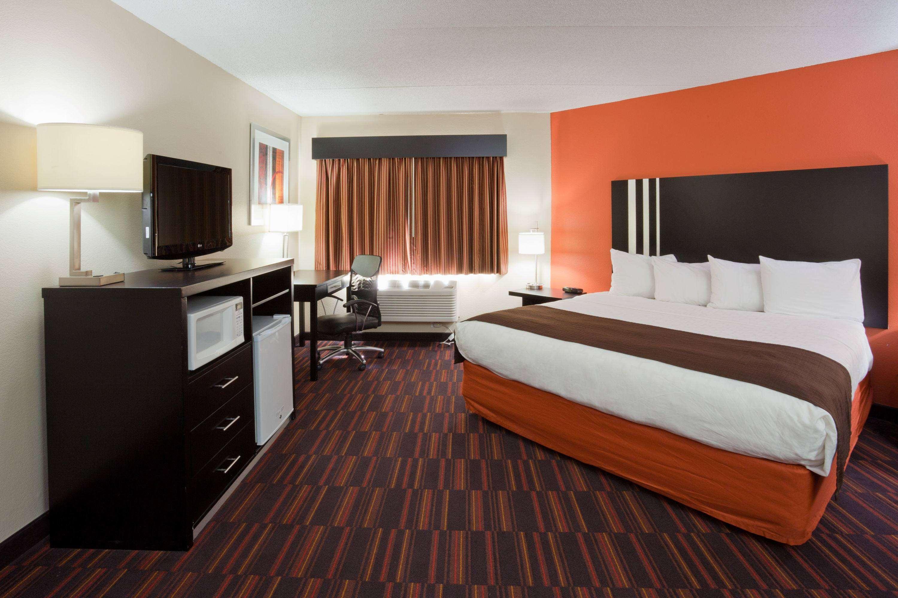 Americinn By Wyndham Shakopee Near Canterbury Park Exterior photo