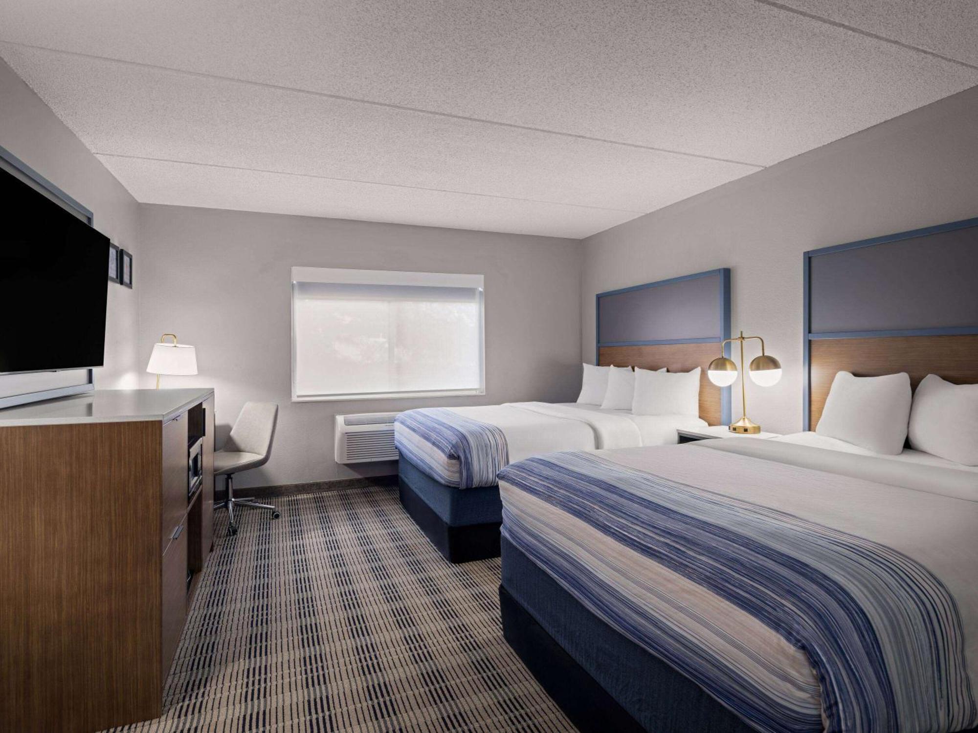 Americinn By Wyndham Shakopee Near Canterbury Park Exterior photo