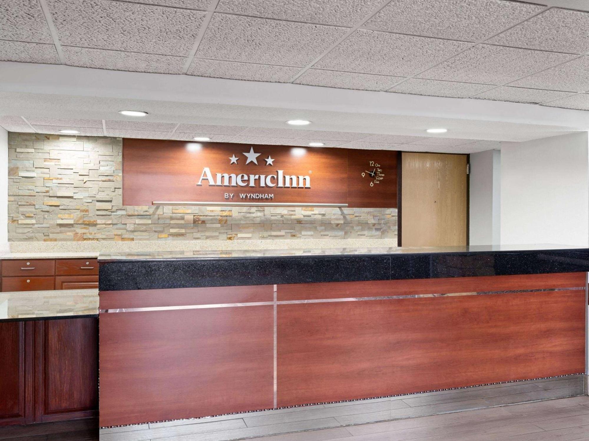 Americinn By Wyndham Shakopee Near Canterbury Park Exterior photo